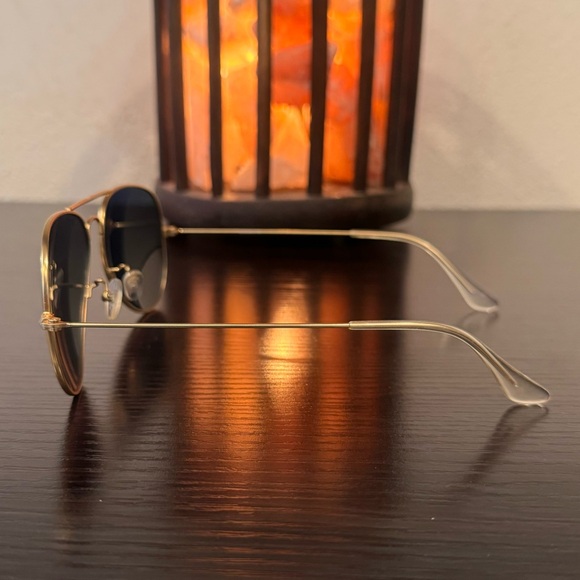 Pink Glass Sunglasses 🕶️ 💕 - Picture 3 of 3